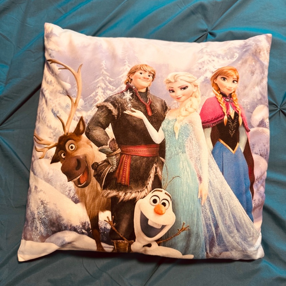 Disney Frozen Throw‎ Pillow Elsa Anna Olaf Kristoff Sven Square Decorative Blue
